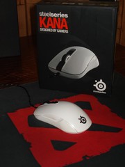 Продам игровую мышь Stealseries Kana white